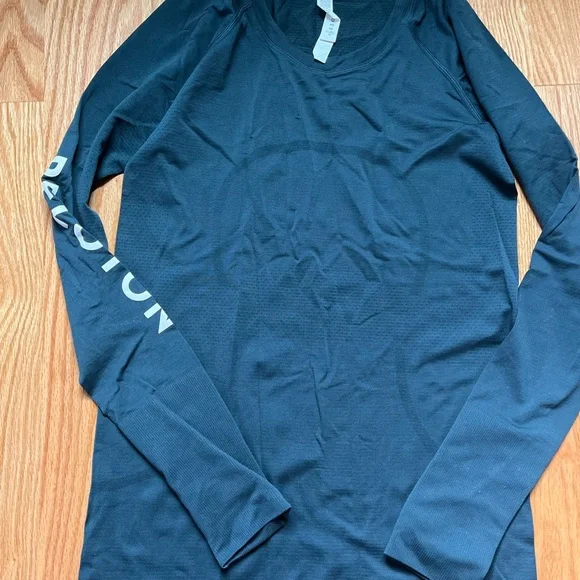 Lululemon Peloton Swiftly Tech Long Sleeve - Picture 3 of 5
